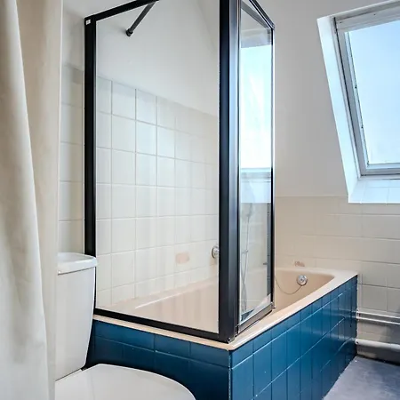 Cocon Sous Les Toits - Proche Centre - Parking Gratuit - Commerces A Proximite 아파트