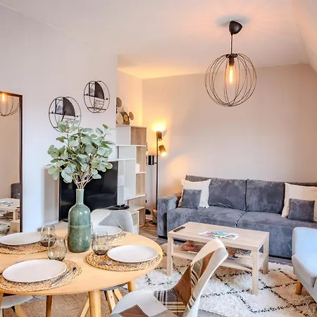 Cocon Sous Les Toits - Proche Centre - Parking Gratuit - Commerces A Proximite