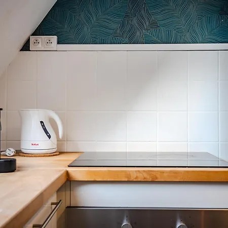 아파트 Cocon Sous Les Toits - Proche Centre - Parking Gratuit - Commerces A Proximite *