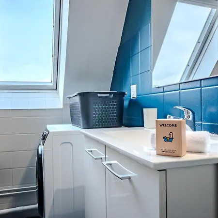 Cocon Sous Les Toits - Proche Centre - Parking Gratuit - Commerces A Proximite * 셀레스탓