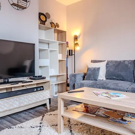 Cocon Sous Les Toits - Proche Centre - Parking Gratuit - Commerces A Proximite *